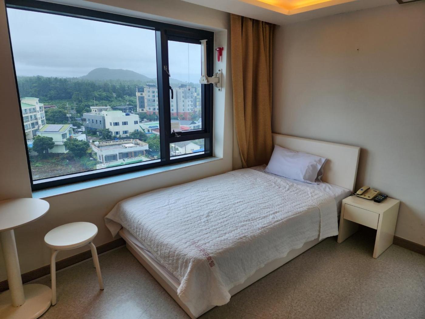 Rezion Hotel Seogwipo Esterno foto